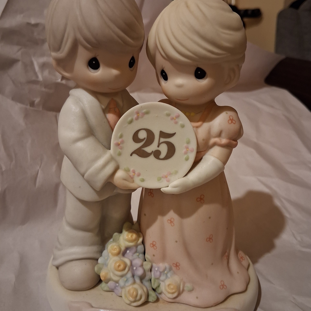 Porcelain Figurine Couple with 25th Anniversary Plate